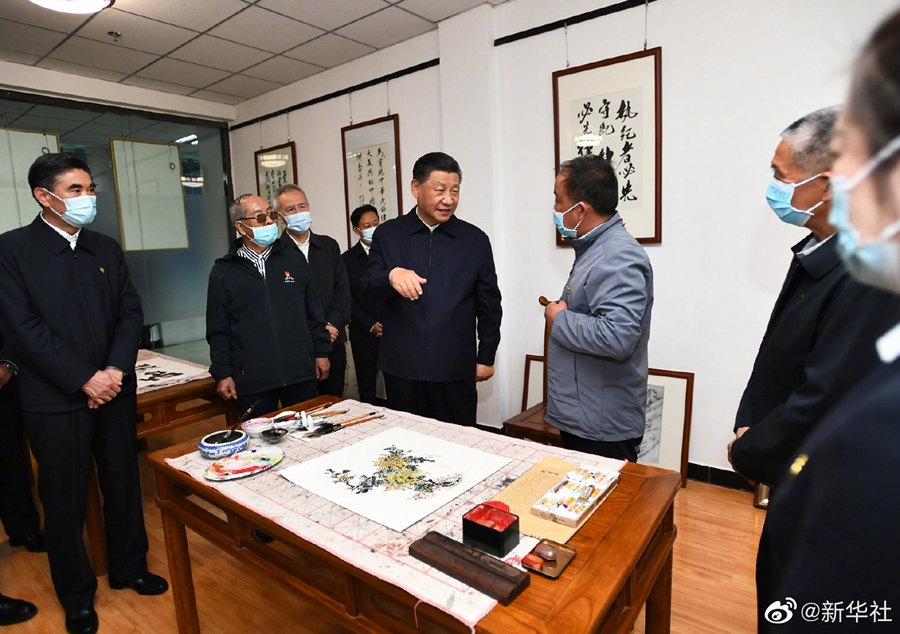 习近平赴青海考察调研