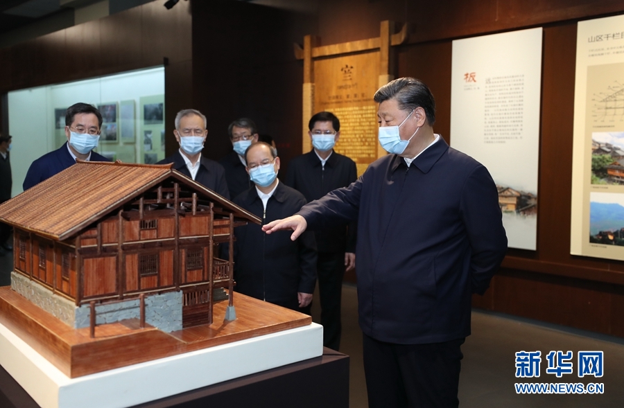 习近平在广西考察时强调 解放思想深化改革凝心聚力担当实干 建设新时代中国特色社会主义壮美广西