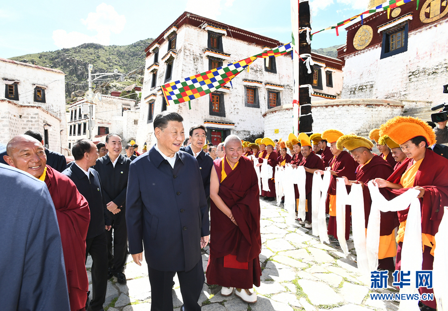 习近平在西藏考察时强调 全面贯彻新时代党的治藏方略 谱写雪域高原长治久安和高质量发展新篇章