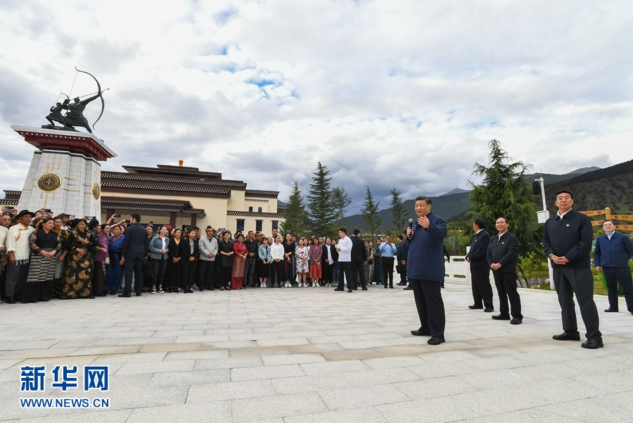 习近平在西藏考察时强调 全面贯彻新时代党的治藏方略 谱写雪域高原长治久安和高质量发展新篇章