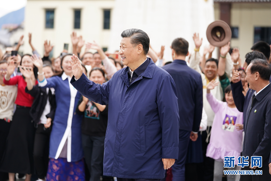 习近平在西藏考察时强调 全面贯彻新时代党的治藏方略 谱写雪域高原长治久安和高质量发展新篇章