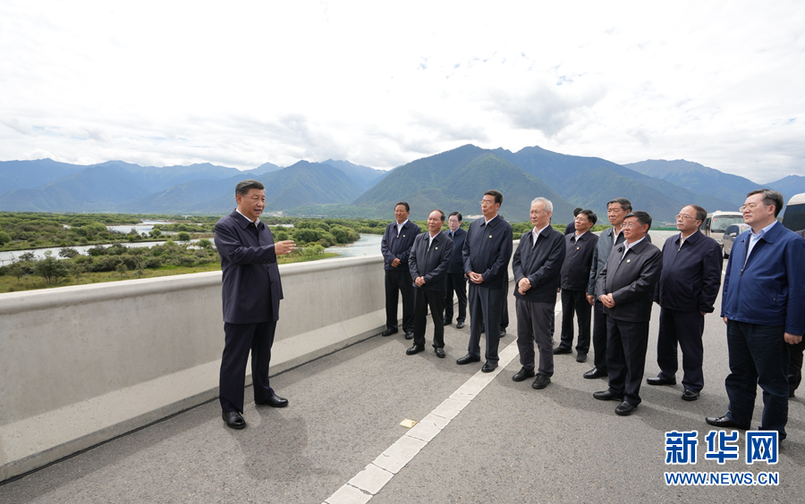 习近平在西藏考察时强调 全面贯彻新时代党的治藏方略 谱写雪域高原长治久安和高质量发展新篇章